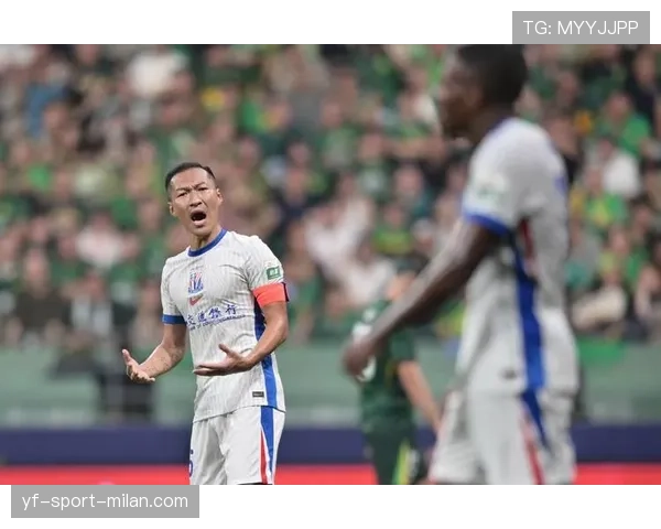 上海申花：战术体系即将崩塌？球队管理危机引发更衣室动荡