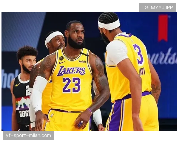 凯文·马丁突破拉开得分差距 提升球队关键时刻效率